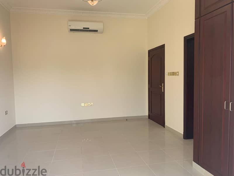 3ME1 | Luxury 5 Bhk Villa For Rent In MQ With Swimming Pool 6