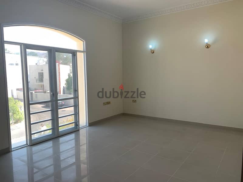 3ME1 | Luxury 5 Bhk Villa For Rent In MQ With Swimming Pool 13