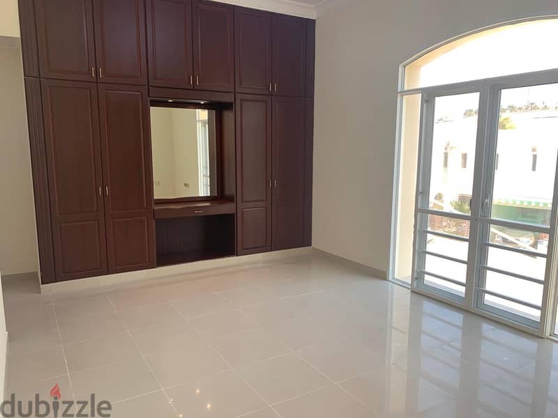 3ME1 | Luxury 5 Bhk Villa For Rent In MQ With Swimming Pool 14