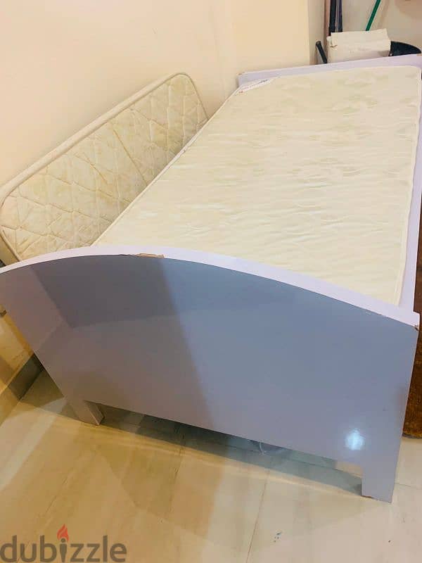 single. beds. sale 0