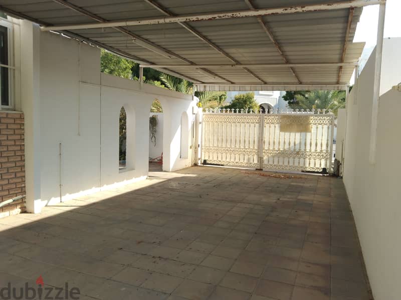 1ME15  Standalone 4 Bhk Beautiful Villa For Rent In Azaiba 8