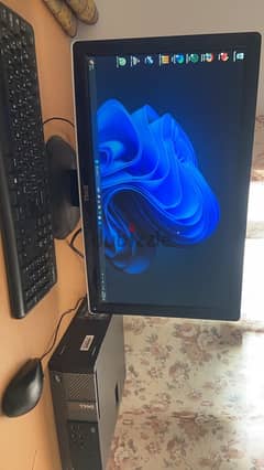 فرصه للبيع كمبيوتر  pc معدل ونظيف 0