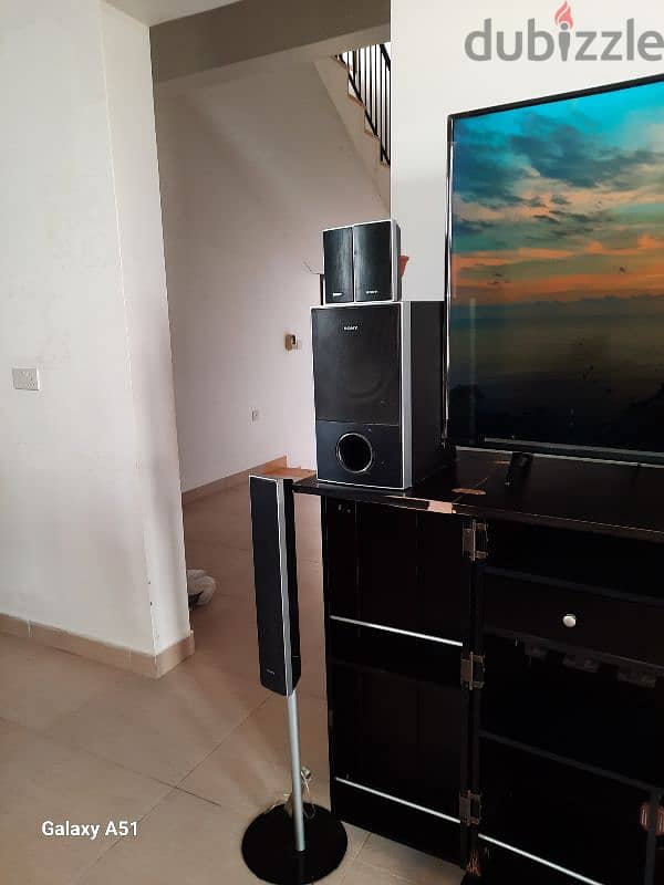 speakers for home theatre 1