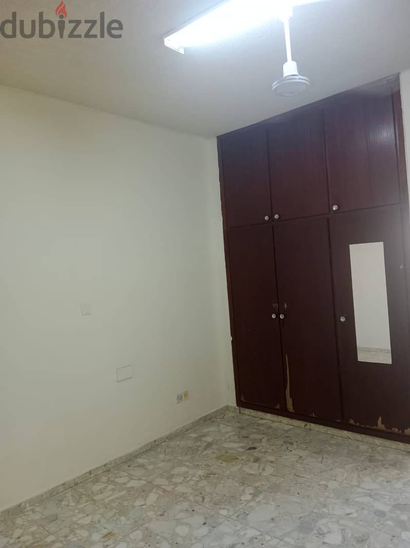 2 room for rent in al khuwair 1