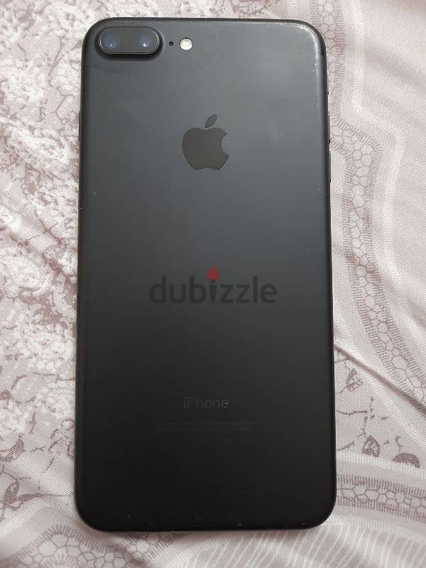 iPhone 7 plus 34 gb used but in excellent condition water pack 0