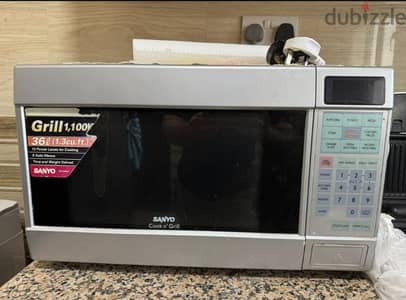 36 Litre microwave oven