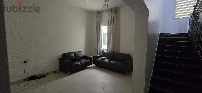 Villah in Al Manumah North for rent 14