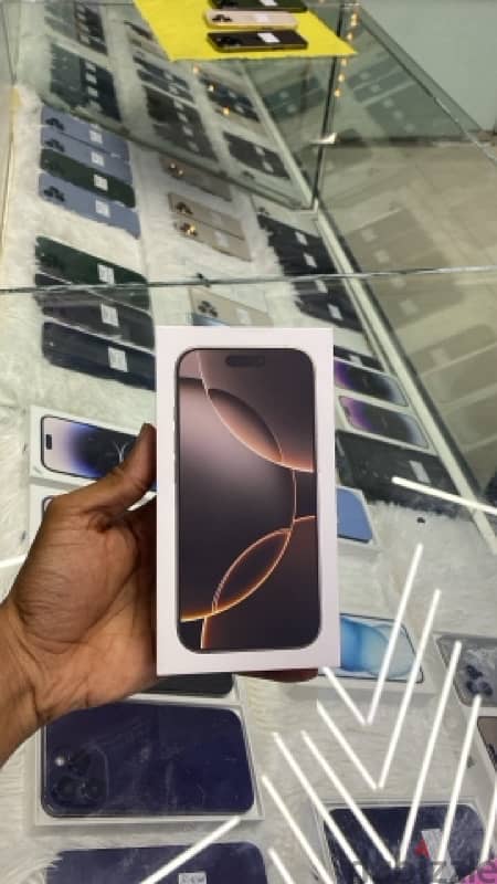 iphone 16 pro 256Gb Brand New offer price with free accessories 0