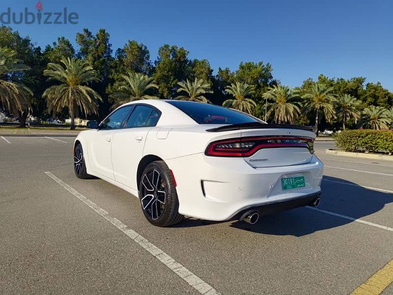 Dodge Charger 2019 5