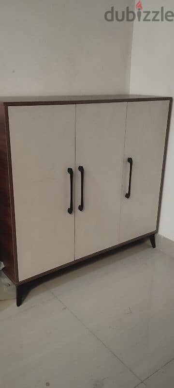 kitchen wardrobe/ cabinet 1