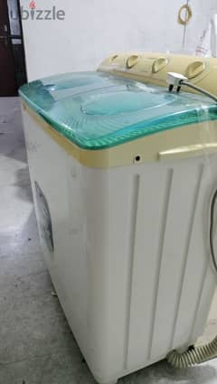 not much used heavy duty washing machine+dryer 0