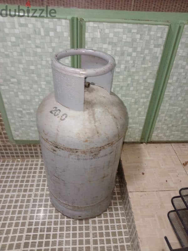 stove and cylinder 0