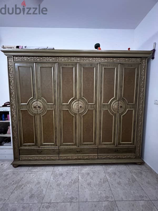 cupboard very good condition 1