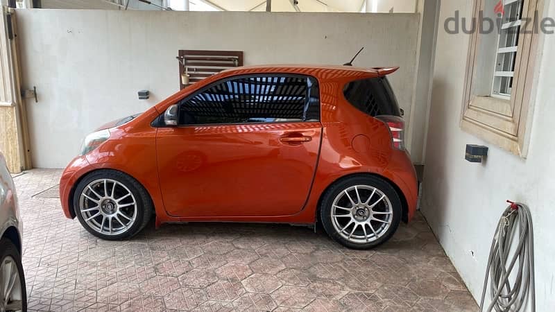 Toyota IQ 2012 0