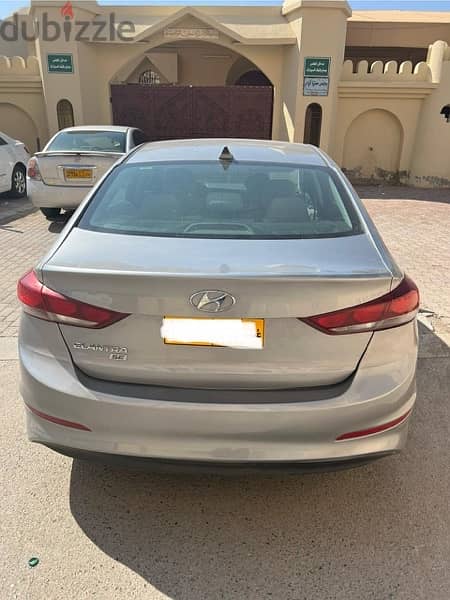 Hyundai Elantra 2017 3