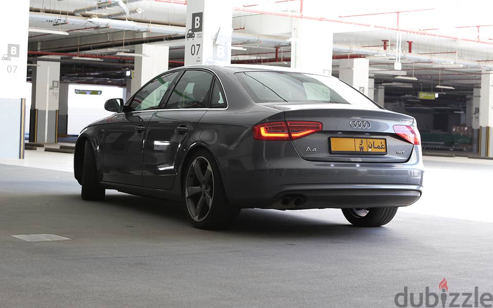 Audi A4 2013,  بدو حوادث من المالك الأول 7