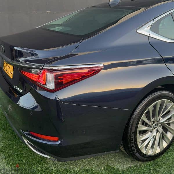 Lexus ES 350 2019 6