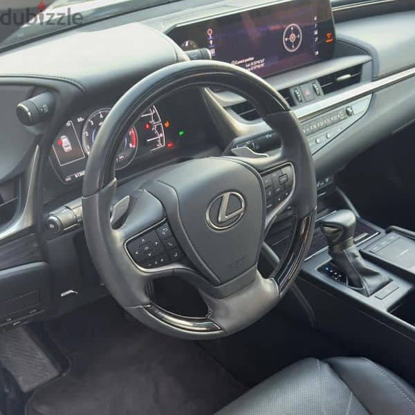 Lexus ES 350 2019 10