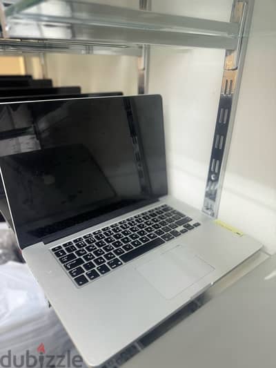 MacBook Pro core i7 Processor 16 of Ram 15.4 Ratina Display