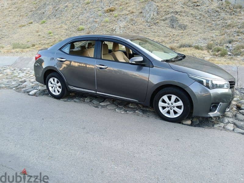 Toyota Corolla 2016 very neat 5