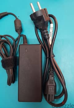 For sale  laptop  charger / adapter 0