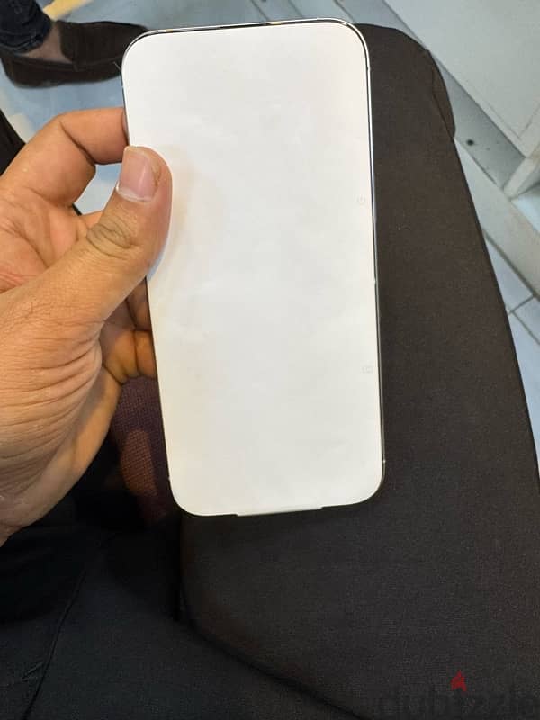 I phone 16 pro max white titanium 2