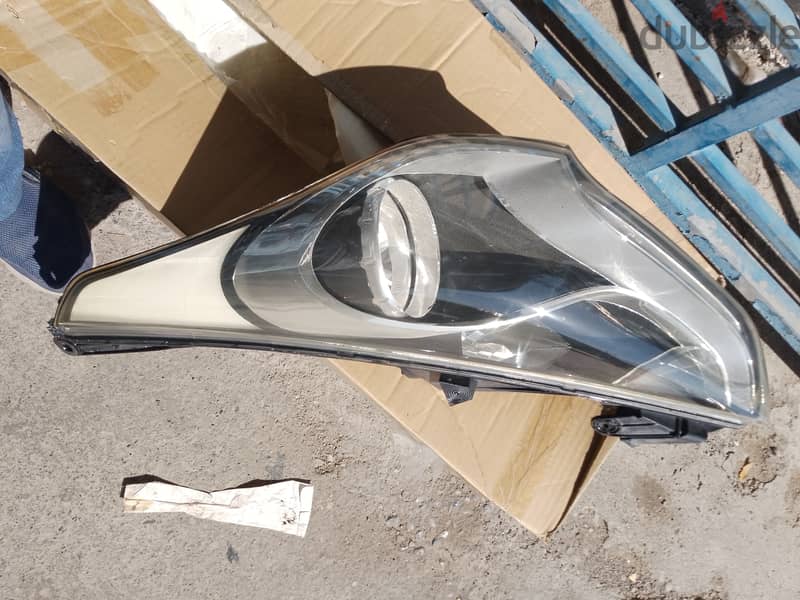 Hyundai Veloster Head light for sale 1