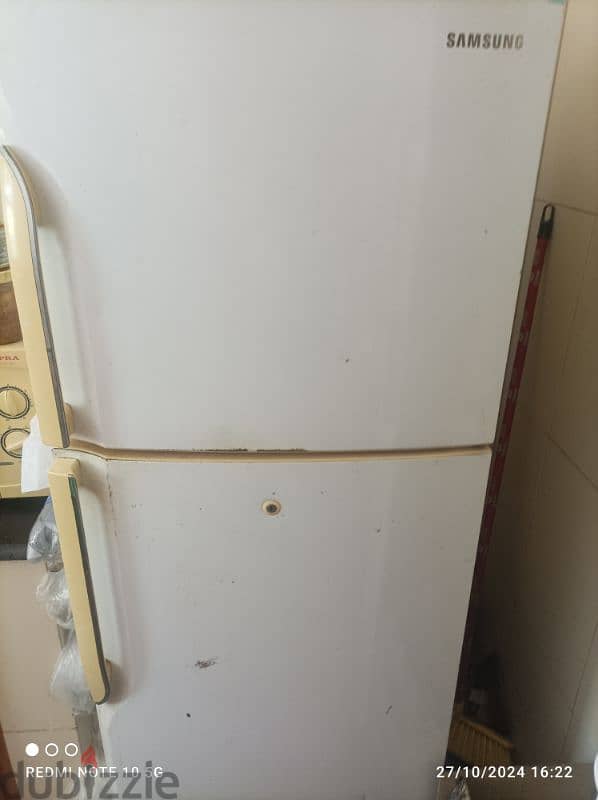 refrigerator 0