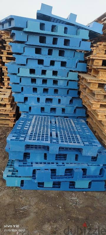 we have all types plastic and wooden pallets and boxes sale 1