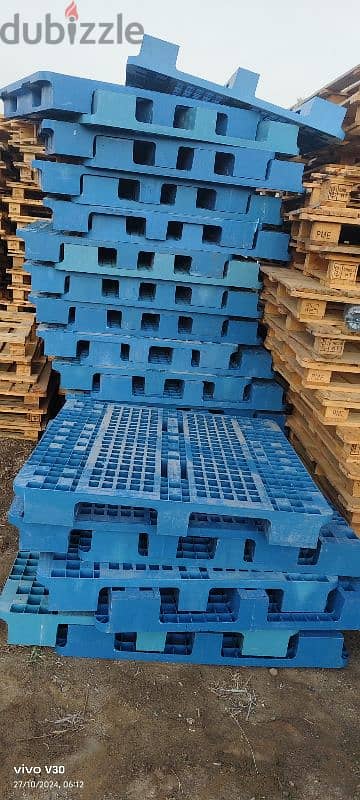 we have all kinds pallets and boxes sale 2