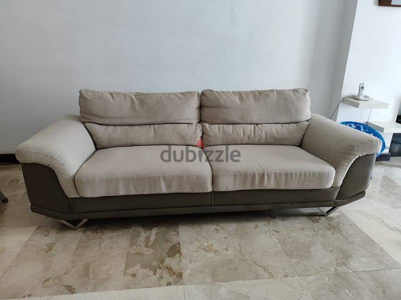 3 seater sofa + TV table 2