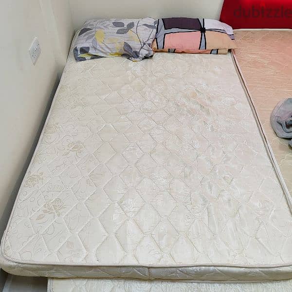 used medical bed in good condition 2