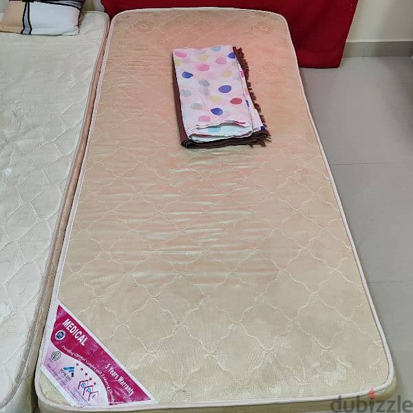 used medical bed in good condition 3