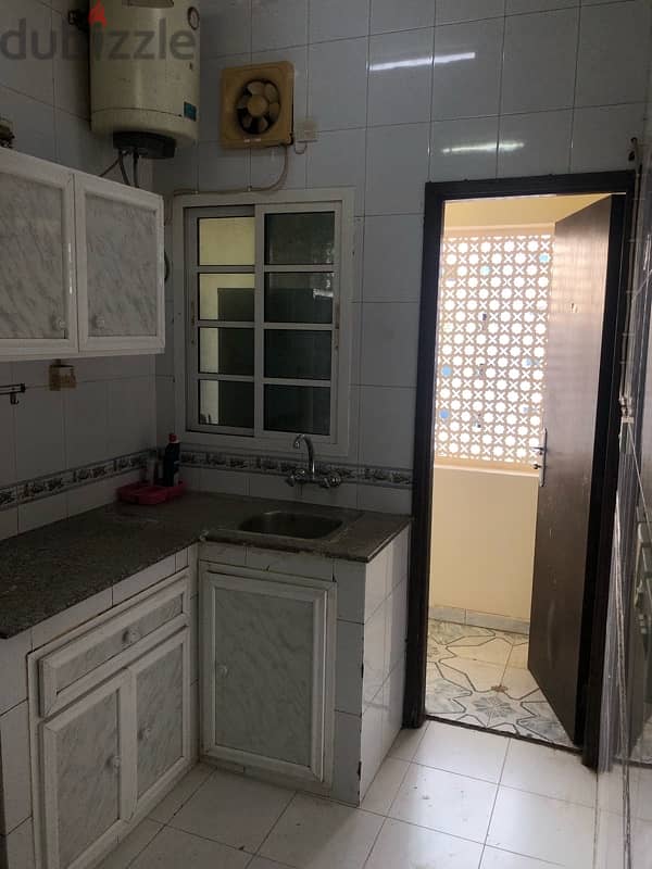 2 Bedroom flat for rent in ghubra free WiFI 6