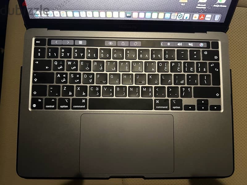 Macbook Pro 2020 M1 chip 6