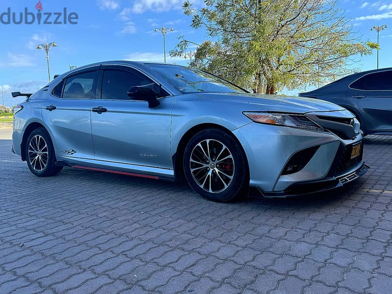 Toyota Camry 2019 18