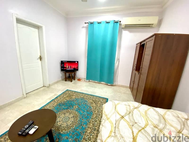 Penthouse Furnished Room for Rent with w/c & kitchenette 0