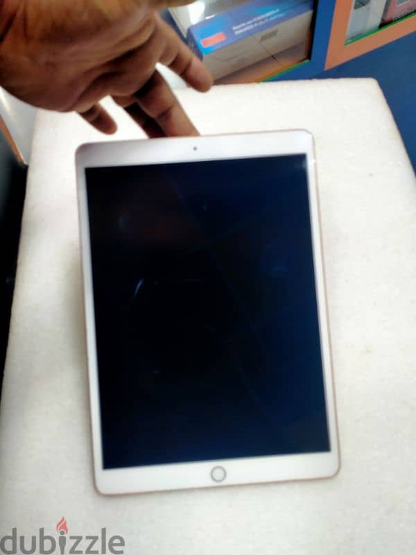 Ipad AIR-3 256gb Gold Color Good Condition  80-000 1