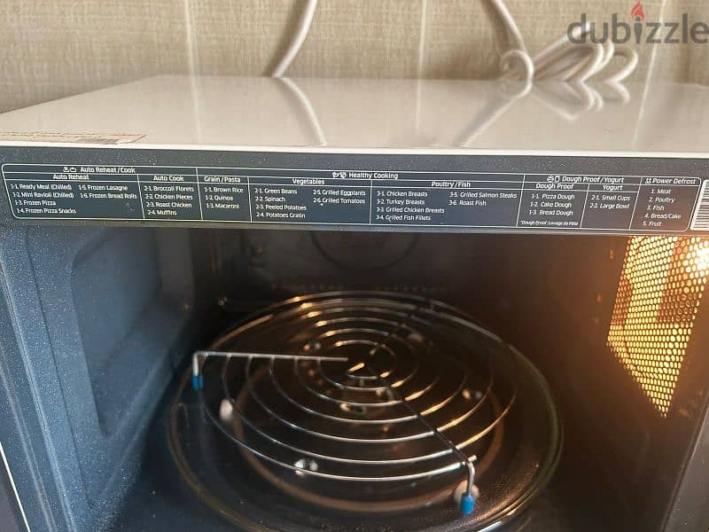 full option microwave oven 0