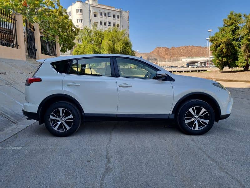 Toyota Rav 4 2018 5