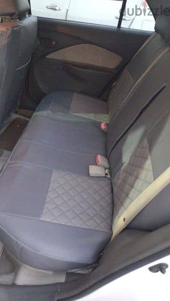 Toyota Yaris 2010 in good condition for sale 3