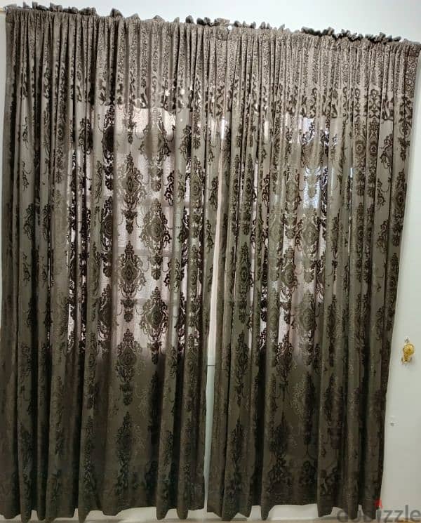 curtain pair. free size can be adjusted in big window 2