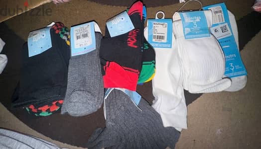 Socks for age 3-13 years old each pack 500 baisa