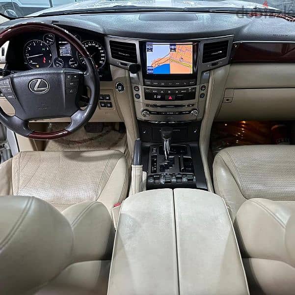 Lexus LX 570 2014 7