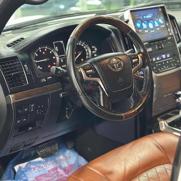 Toyota Land Cruiser 2019 5