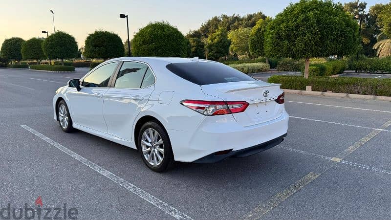 Toyota Camry 2020 5