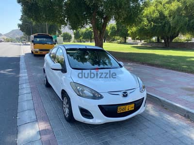 Expat leaving Mazda 2 2011 Excellent condition