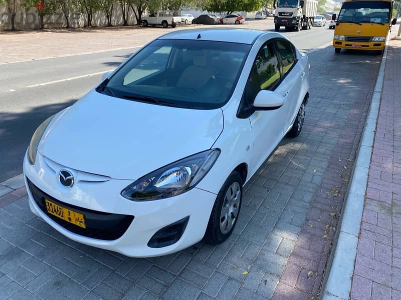 Expat leaving Mazda 2 2011 Excellent condition 2