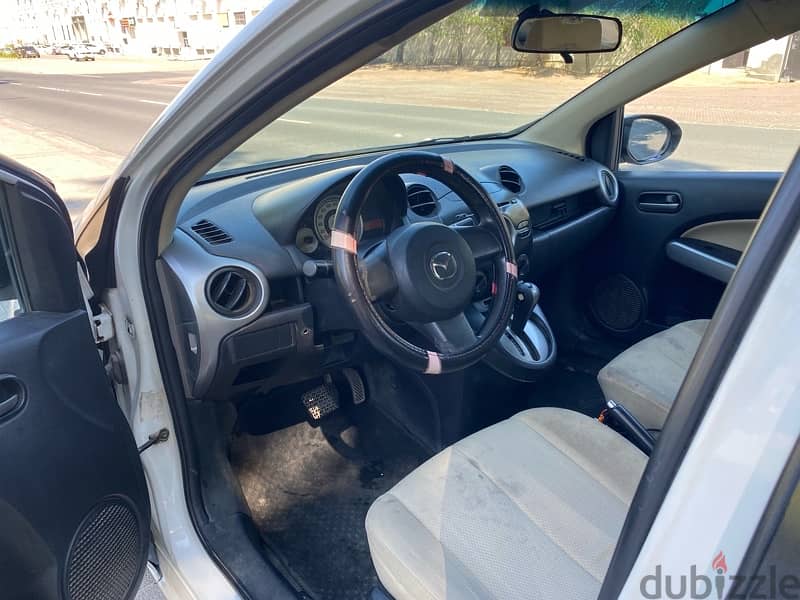 Expat leaving Mazda 2 2011 Excellent condition 4