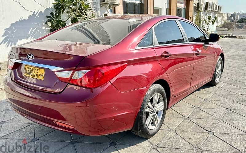 Hyundai Sonata 2015 less km Oman Car 3